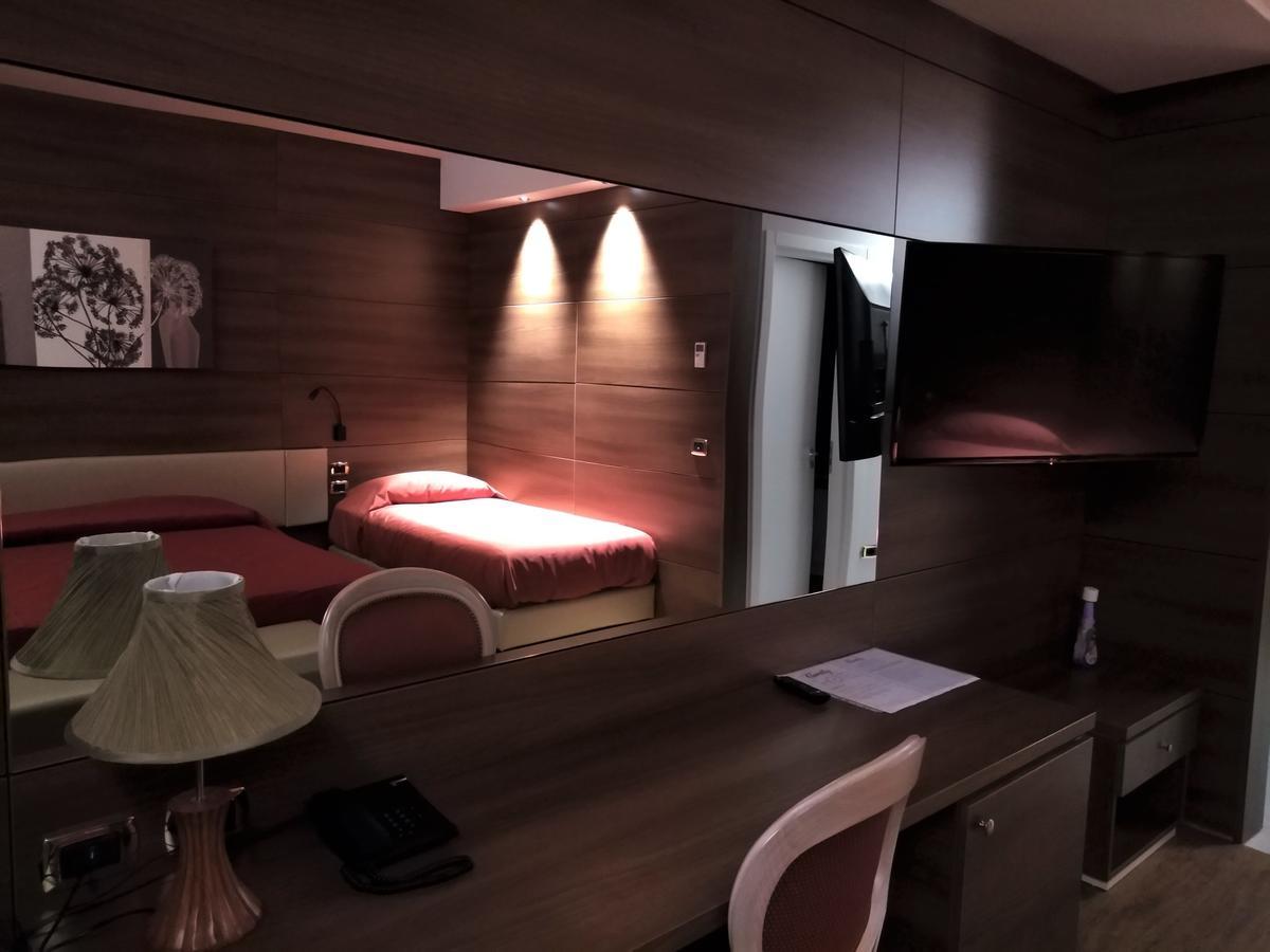 Family Center Hotel Atena Lucana Eksteriør bilde
